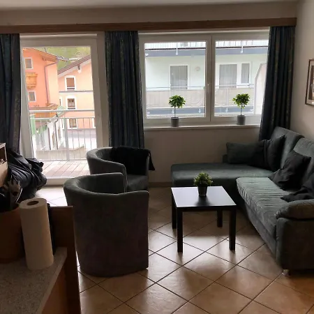 Appartement Centrum 9 *